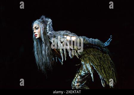 Nicole Scherzinger (Grizabella) in CATS at the London Palladium, London W1 11/12/2014, basierend auf T. S. Eliots 'Old Possum's Book of Practical Cats' Komponist: Andrew Lloyd Webber Design: John Napier Associate Director & Choreograph: Gillian Lynne Regisseur Trevor Nunn Stockfoto