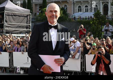 Karlsbad, Tschechische Republik. Juni 2024. Der tschechische Moderator Marek Eben trifft am 28. Juni 2024 zur Eröffnung des 58. Internationalen Filmfestivals Karlsbad in Karlsbad ein. Quelle: Katerina Sulova/CTK Photo/Alamy Live News Stockfoto