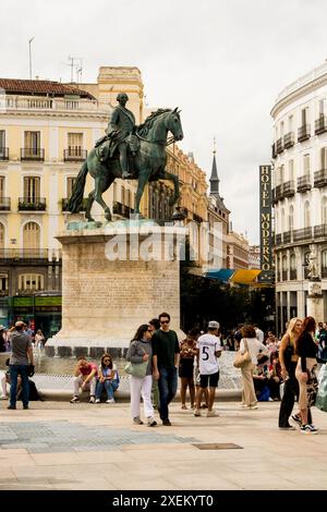 Carlos III. Oder König Karl III. Denkmal Brunnen im Tor der Sonne (Puerta del Sol), Zentrum von madrid, spanien. Stockfoto