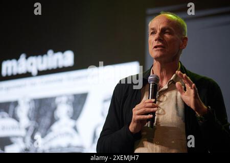 Sao Paulo, Brasilien. Juni 2024. Der brasilianische Physiker, Astronom und Lehrer Marcelo Gleiser spricht während einer Podiumsdiskussion beim Global Agribusiness Festival im Allianz Parque Stadion in Sao Paulo, Brasilien, am 28. Juni 2024. (Foto: Igor do Vale/SIPA USA) Credit: SIPA USA/Alamy Live News Stockfoto