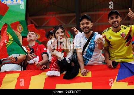 Portugiesische Fans beim Spiel der UEFA Euro 2024 zwischen den Nationalmannschaften Portugals und der Tschechischen Republik in der Red Bull Arena (Maciej Rogowski) Stockfoto