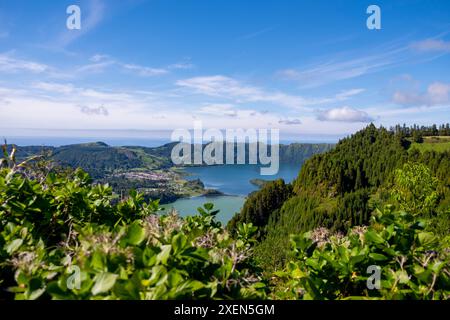 Seen von Sete Cidades (Lagoa das Sete Cidades). Insel Sao Miguel, Azoren Portugal Stockfoto