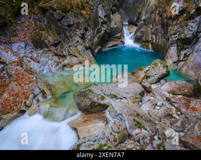 Fluss Sarca. Val di Genova im Parco Naturale Adamello Brenta in der italienischen Provinz Trentino. Stockfoto