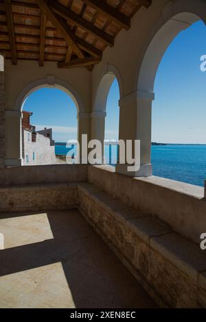 Belvedere historische Stätte (1649) in der Altstadt von Novigrad, Kroatien; Novigrad, Kreis Istrien, Kroatien Stockfoto