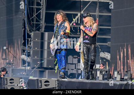 Clisson, Frankreich. Juni 2024. Steel Panther trat live auf der Bühne beim Hellfest Open Air Festival in Clisson, Frankreich, am 28. Juni 2024 auf. Foto: Julien Reynaud/APS-Medias/ABACAPRESS. COM Credit: Abaca Press/Alamy Live News Stockfoto