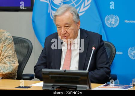 NY, USA. Juni 2024. Vereinte Nationen, New York, USA, 28. Juni 2024 - Generalsekretär Antonio Guterres spricht während der Pressekonferenz zum Bericht über die Ziele für nachhaltige Entwicklung 2024. Foto: Luiz Rampelotto/EuropaNewswire. Nur Redaktionelle Verwendung. Nicht für kommerzielle ZWECKE! (Kreditbild: © Luiz Rampelotto/ZUMA Press Wire) NUR REDAKTIONELLE VERWENDUNG! Nicht für kommerzielle ZWECKE! Stockfoto