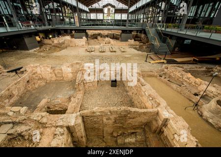 Die Ruinen eines alten Marktplatzes im El Born Kultur- und Gedächtniszentrum, archäologische Stätte und Museum, Barcelona, Spanien. Stockfoto