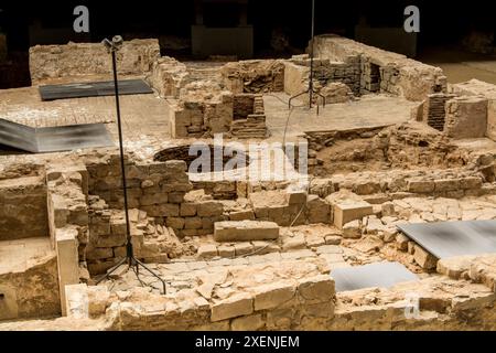 Die Ruinen eines alten Marktplatzes im El Born Kultur- und Gedächtniszentrum, archäologische Stätte und Museum, Barcelona, Spanien. Stockfoto