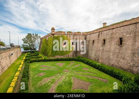 Burg Montjuic alte Militärfestung auf dem Berg Montjuic mit Blick auf die Stadt, barcelona, spanien. Stockfoto