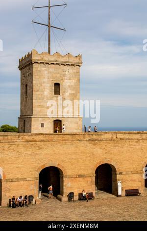 Burg Montjuic alte Militärfestung auf dem Berg Montjuic mit Blick auf die Stadt, barcelona, spanien. Stockfoto