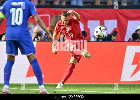 Przemyslaw Frankowski (19) aus Polen, das am dritten Spieltag in der Gruppe D in der Gruppenphase des UEFA Euro 2024-Turniers am Mittwoch , den 25 . Juni 2024 in Dortmund gezeigt wurde . FOTO SPORTPIX | David Catry Stockfoto