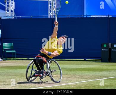 Eastbourne, Großbritannien. Juni 2024. Alfie HEWETT (GBR) schlägt Gustavo FERNANDEZ (ARG) (PIC) während des Rothesay International Tennis Tournament im Devonshire Park, Eastbourne, East Sussex, UK. Quelle: LFP/Alamy Live News Stockfoto