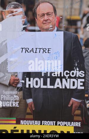 Corrèze, Frankreich. Juni 2024. Francois Hollande nannte einen „Verräter“. Der ehemalige Präsident der Französischen Republik ist Kandidat bei den Parlamentswahlen vom 30. Juni und 7. Juli 2024 in Corrèze. Hier wurde auf seinem Wahlplakat die Qualifikation „Verräter“ hinzugefügt. Francois Hollande ist Teil der Wahlkoalition „neue Volksfront“. Corrèze, Limousin, Frankreich, Europa. Foto: HM Images/Alamy Live News. Stockfoto