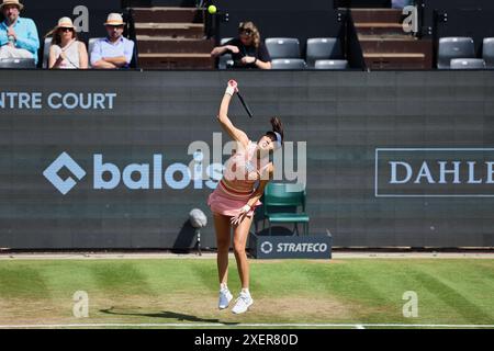 Bad Homburg, Hessen, Deutschland. Juni 2024. Hao-Ching Chan (TPE) dienen während der BAD HOMBURG OPEN präsentiert von SOLARWATTT- WTA500 - Womens Tennis (Credit Image: © Mathias Schulz/ZUMA Press Wire) NUR REDAKTIONELLE VERWENDUNG! Nicht für kommerzielle ZWECKE! Stockfoto