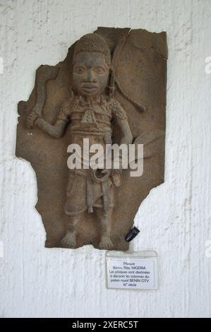 Bronzeschnitzungen für den Königspalast in Benin City Nigeria (16. Jahrhundert), Nationalmuseum, Lome, Togo Stockfoto