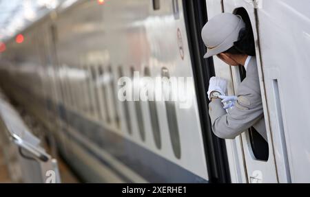 Shinkansen high-Speed-Bahn, Bahnhof, Kyoto, Japan. Stockfoto