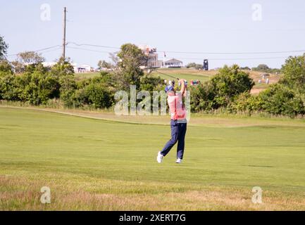 Newport, RI. Juni 2024. Padraig Harrington während der zweiten Runde bei den US Senior Open 2024, die im Newport Country Club ausgetragen wurde. @ Veronica Bruno / Alamy News Stockfoto