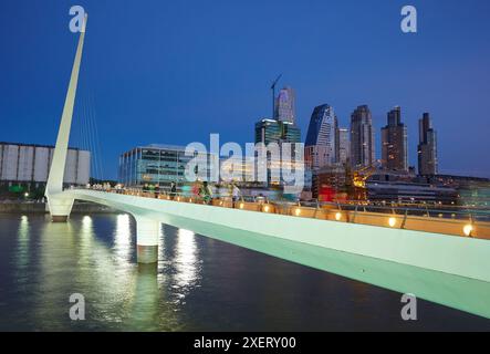 Puente de la Mujer, Santiago Calatrava. Puerto Madero. Buenos Aires. Argentinien. Stockfoto