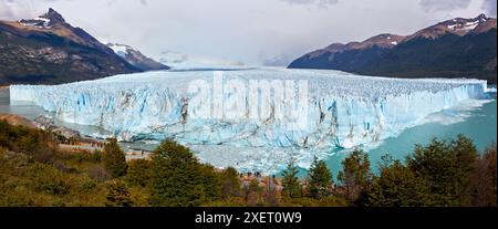 Perito Moreno Gletscher. Los Glaciares Nationalpark. Argentino Lake. In Der Nähe Von El Calafate. Provinz Santa Cruz. Patagonien. Argentinien. Stockfoto