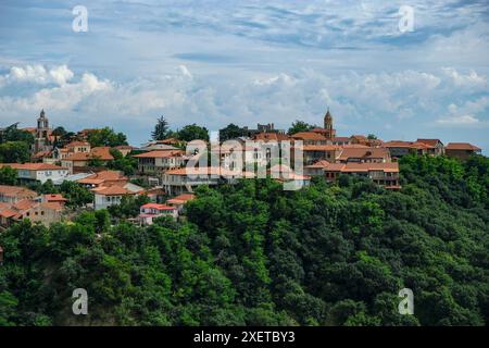 Sighnaghi, Georgien - 26. Juni 2024: Blick auf das Dorf Sighnaghi in der Kakheti-Region Georgiens. Stockfoto