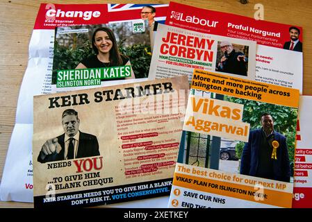 Wahlblätter für Islington North, Jeremy Corbyn Independent, Praful Nargund Labour, Vikas Aggarwal Lib Dems, Sheridan Kates Green Party Stockfoto