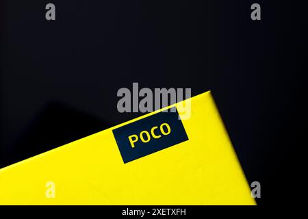 Paraguay. Juni 2024. In dieser Fotoabbildung ist das Logo von POCO, einem chinesischen Smartphone-Unternehmen, auf einer Box zu sehen (Credit Image: © Jaque Silva/SOPA images via ZUMA Press Wire). Nicht für kommerzielle ZWECKE! Stockfoto