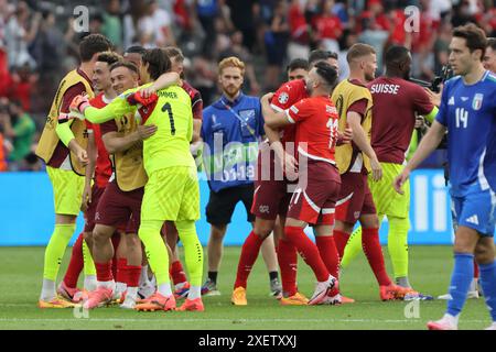 BERLIN, DEUTSCHLAND - 29. JUNI: Team Schweiz feiert den Sieg beim Achtelfinale der UEFA EURO 2024 im Olympiastadion am 29. Juni 2024 in Berlin .240629 SEPA 07 102 - 20240629 PD14160 Stockfoto