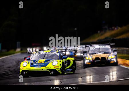 Stavelot, Belgique. Juni 2024. 96 NIEDERHAUSER Patric (Che), MÜLLER Sven (deu), ANDLAUER Julien (fra) Porsche 911 GT3 R, Aktion während des CrowdStrike 24 Hours of Spa 2024, 2. Rennen des GT World Challenge Europe Endurance Cup 2024, 26. Bis 30. Juni 2024 auf dem Circuit de Spa-Francorchamps in Stavelot, Belgien - Foto Damien Saulnier/DPPI Credit: DPPI Media/Alamy Live News Stockfoto