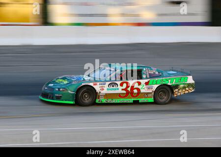 Delaware, Kanada. Juni 2024. Die APC-Serie kommt nach Delaware, Ontario. Dayco Superstock Series Driver Lane Zardo(36Z) von Walkerton Ontario. Quelle: Luke Durda/Alamy Stockfoto