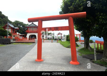 Ryūgū-Schrein am Kap Nagasakibana, Kyushu, Japan. Stockfoto