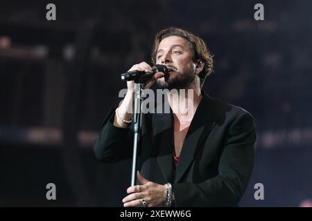 Madrid, Spanien. Juni 2024. Sänger Manuel Carrasco tritt während des Konzerts im Santiago Bernabéude Stadium Madrid auf, 29. Juni 2024 Spanien Credit: SIPA USA/Alamy Live News Stockfoto