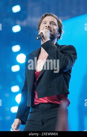 Madrid, Spanien. Juni 2024. Sänger Manuel Carrasco tritt während des Konzerts im Santiago Bernabéude Stadium Madrid auf, 29. Juni 2024 Spanien Credit: SIPA USA/Alamy Live News Stockfoto