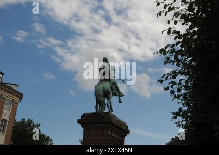 Kopenhagen/Dänemark/29. JUNI 2024/Statue des Bischofs Abalon auf dem Pferderücken St. Hojbro plads in der dänischen Hauptstadt- (Foto. Francis Joseph Dean/Dean Pictures) (nicht für kommerzielle Zwecke) Stockfoto