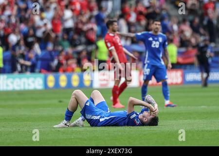 Berlin, Deutschland. Juni 2024. Alessandro Bastoni aus Italien reagiert auf das Achtelfinale der UEFA Euro 2024 zwischen der Schweiz und Italien am 29. Juni 2024 in Berlin. Quelle: Pan Yulong/Xinhua/Alamy Live News Stockfoto