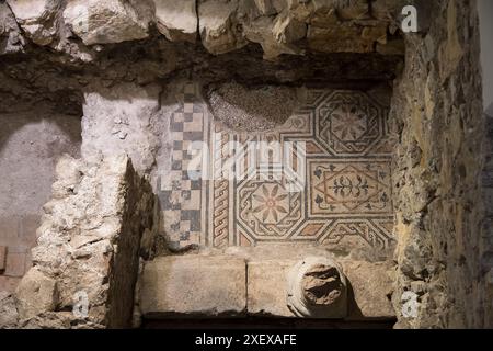 Museo di Santa Giulia (Stadtmuseum von Santa Giulia) im Klosterkomplex von San Salvatore-Santa Giulia, das von der UNESCO in Cittadella zum Weltkulturerbe erklärt wurde Stockfoto