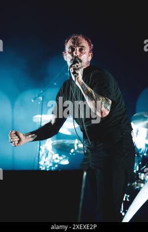 ITALIEN, COLLEGNO, 29. JUNI: Joe Talbot, Sänger der britischen Band IDLES, trat live auf der Bühne beim Flowers Festival 2024 auf Stockfoto