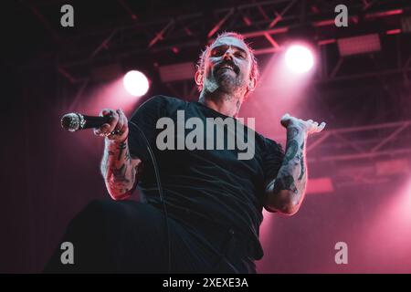 ITALIEN, COLLEGNO, 29. JUNI: Joe Talbot, Sänger der britischen Band IDLES, trat live auf der Bühne beim Flowers Festival 2024 auf Stockfoto