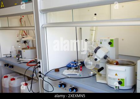 Rotavapor, Synthesis Laboratory, IkerChem Forschungslabor, Design und Synthese neuer chemischer Einheiten mit therapeutischen Anwendungen in der Onkologie, Disc Stockfoto