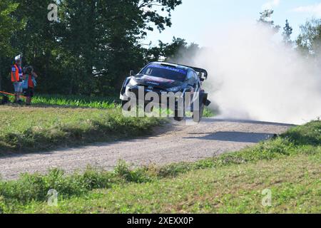 #18 Takamoto KATSUTA (JPN) / Aaron JOHNSTON (IRL), TOYOTA GR Yaris Rally1, Team: Toyota Gazoo Racing WRT (DEU) Motorsport, FIA WRC, 80. Rallye Polen, Rallye-Weltmeisterschaft, Polen, SS15, WP15, Czarne2, 29.06.2024 Foto: Eibner-Pressefoto/Jürgen Augst Stockfoto