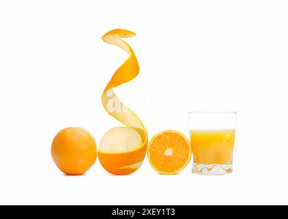 Zusammensetzung des Orangenglases mit Saft Stockfoto