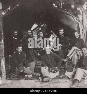 Amerikanischer Bürgerkrieg. 1861-1865 Soldaten der 134th Illinois Volunteer Infantry sitzen vor einem Zelt in Columbus, Kentucky Stockfoto