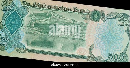 500 afghanische Banknote, gedruckt von Afghanistan, die Bala Hissar Festung in Kabul zeigt Stockfoto