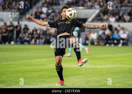 LAFC-Mittelfeldspieler Ryan Hollingshead (24) während eines MLS-Spiels gegen die Colorado Rapids am Samstag, 29. Juni 2024, im BMO Stadium in Los Angeles, KALIFORNIEN Stockfoto