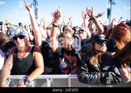 Oslo, Norwegen. Juni 2024. Stival-Besucher besuchen ein Live-Konzert mit der amerikanischen Hardcore-Punkband Turnstile während des norwegischen Musikfestivals Tons of Rock 2024 in Oslo. Stockfoto