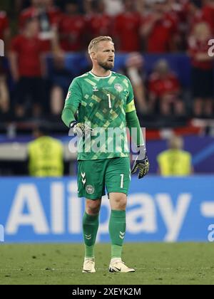 Dortmund - Dänemark Torhüter Kasper Schmeichel beim Achtelfinale der UEFA EURO 2024 zwischen Deutschland und Dänemark im BVB Stadion Dortmund am 29. Juni 2024 in Dortmund. ANP | Hollandse Hoogte | MAURICE VAN STEEN Stockfoto