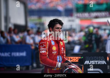 Spielberg, Mezzolombardo, Österreich. 30. Juni 2024. Der spanische Fahrer CARLOS SAINZ Jr (Scuderia Ferrari) gewann den dritten Platz beim FIA Formel 1 Grand Prix von Österreich 2024 auf dem Red Bull Ring Circuit in Spielberg. (Kreditbild: © Daisy Facinelli/ZUMA Press Wire) NUR REDAKTIONELLE VERWENDUNG! Nicht für kommerzielle ZWECKE! Stockfoto