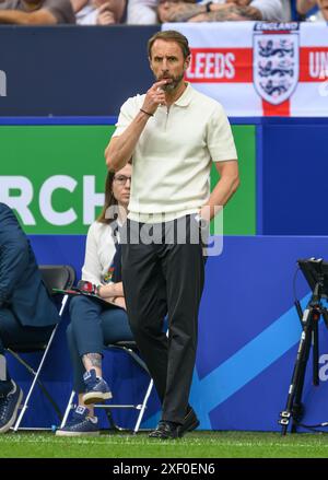Gelsenkirchen, Deutschland. 30. Juni 2024 - England gegen Slowakei - UEFA Euro 2024 - R16 - Gelsenkirchen. England Manager Gareth Southgate. Bild : Mark Pain / Alamy Live News Stockfoto