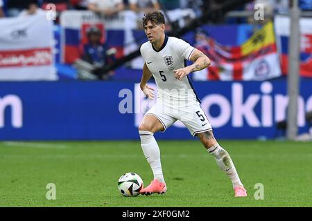 Gelsenkirchen, Deutschland. 30. Juni 2024. Fussball UEFA EURO 2024 Achtelfinale England - Slowakei am 30.06.2024 in der Arena AufSchalke in Gelsenkirchen John Stones ( England ) Foto: Revierfoto Credit: ddp Media GmbH/Alamy Live News Stockfoto