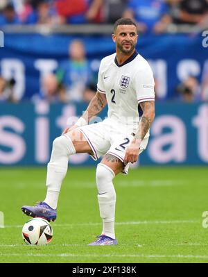 Englands Kyle Walker während der UEFA Euro 2024, Achtelfinale in der Arena AufSchalke in Gelsenkirchen. Bilddatum: Sonntag, 30. Juni 2024. Stockfoto