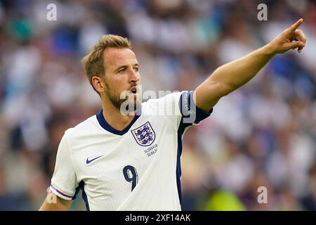 Gelsenkirchen, Deutschland. 30. Juni 2024. Harry Kane aus England spielte während des Achtelfinale-Spiels der UEFA Euro 2024 zwischen England und der Slowakei am 30. Juni 2024 im Veltins-Arena-Stadion in Gelsenkirchen. (Foto: Sergio Ruiz/Pressinphoto/Icon Sport) Credit: SIPA USA/Alamy Live News Stockfoto